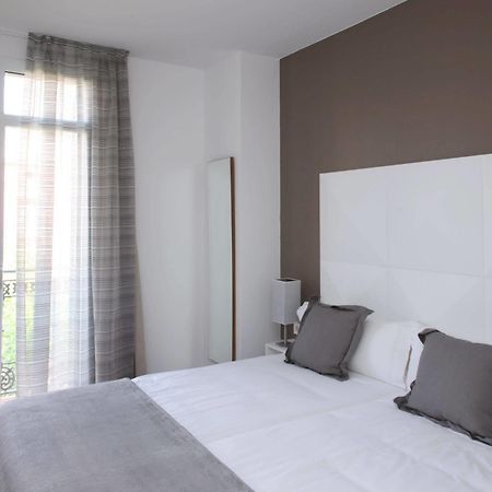 Mh Apartments Suites Barcelona Exterior photo