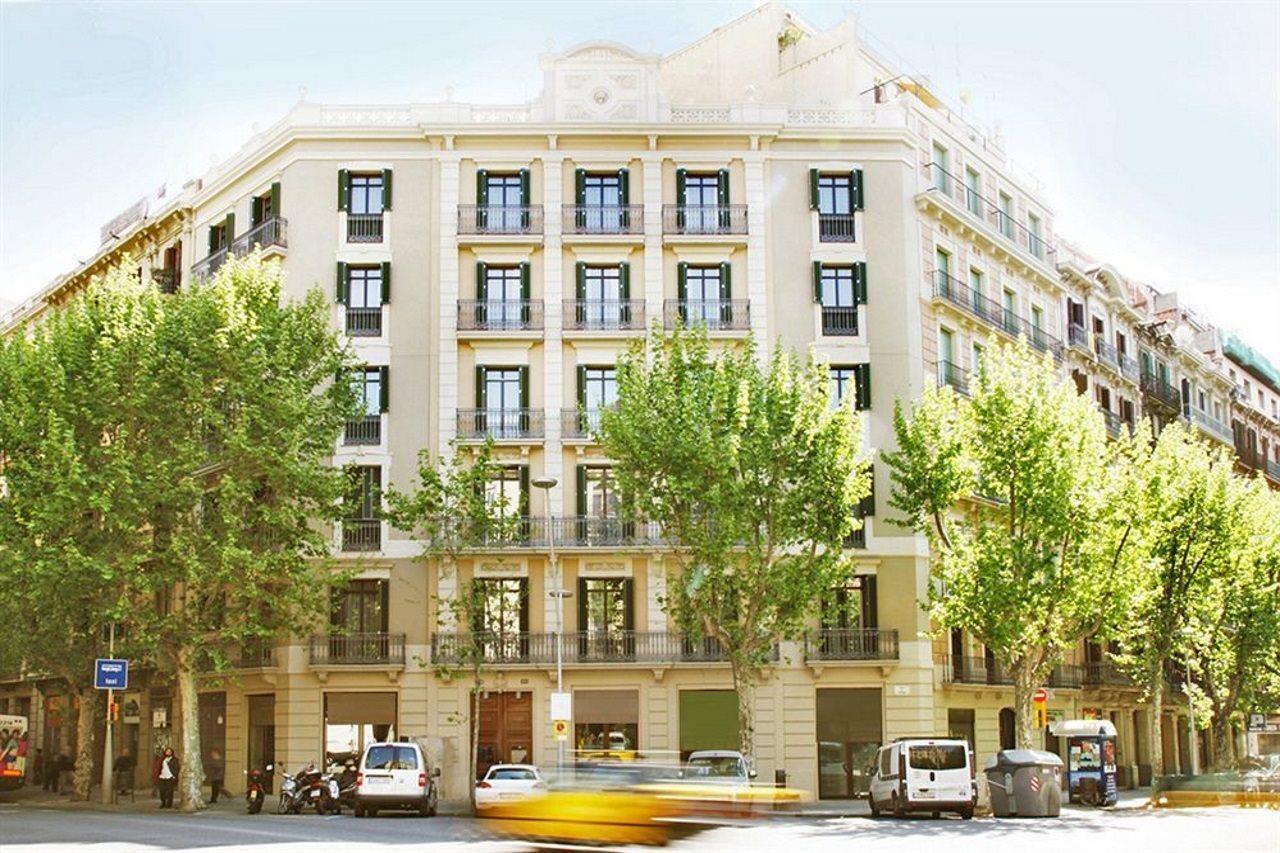Mh Apartments Suites Barcelona Exterior photo