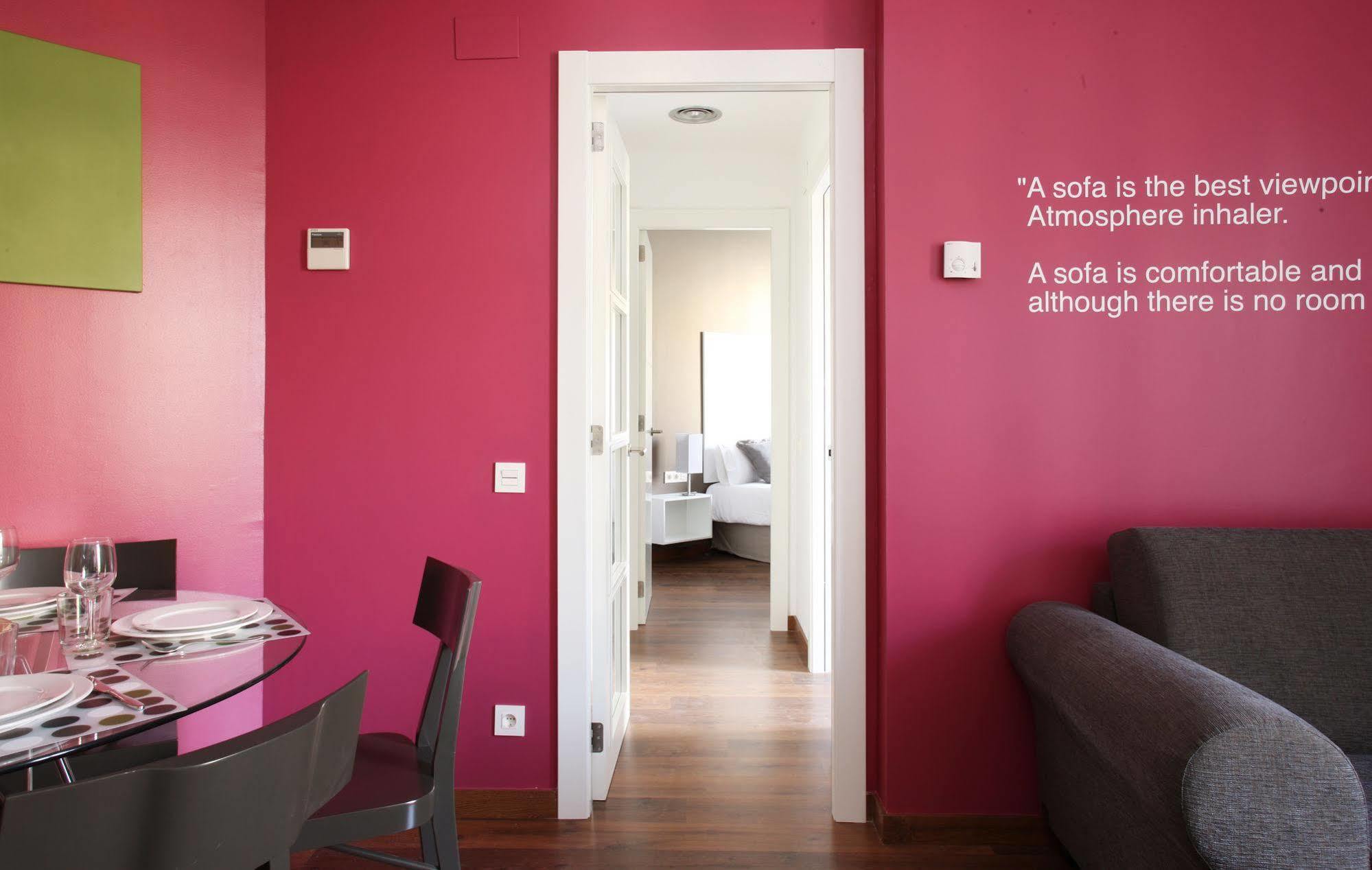 Mh Apartments Suites Barcelona Exterior photo